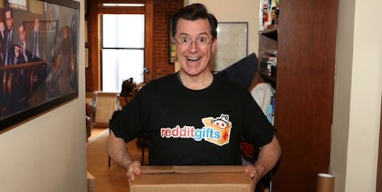 man wearing reddit gifts tshirt